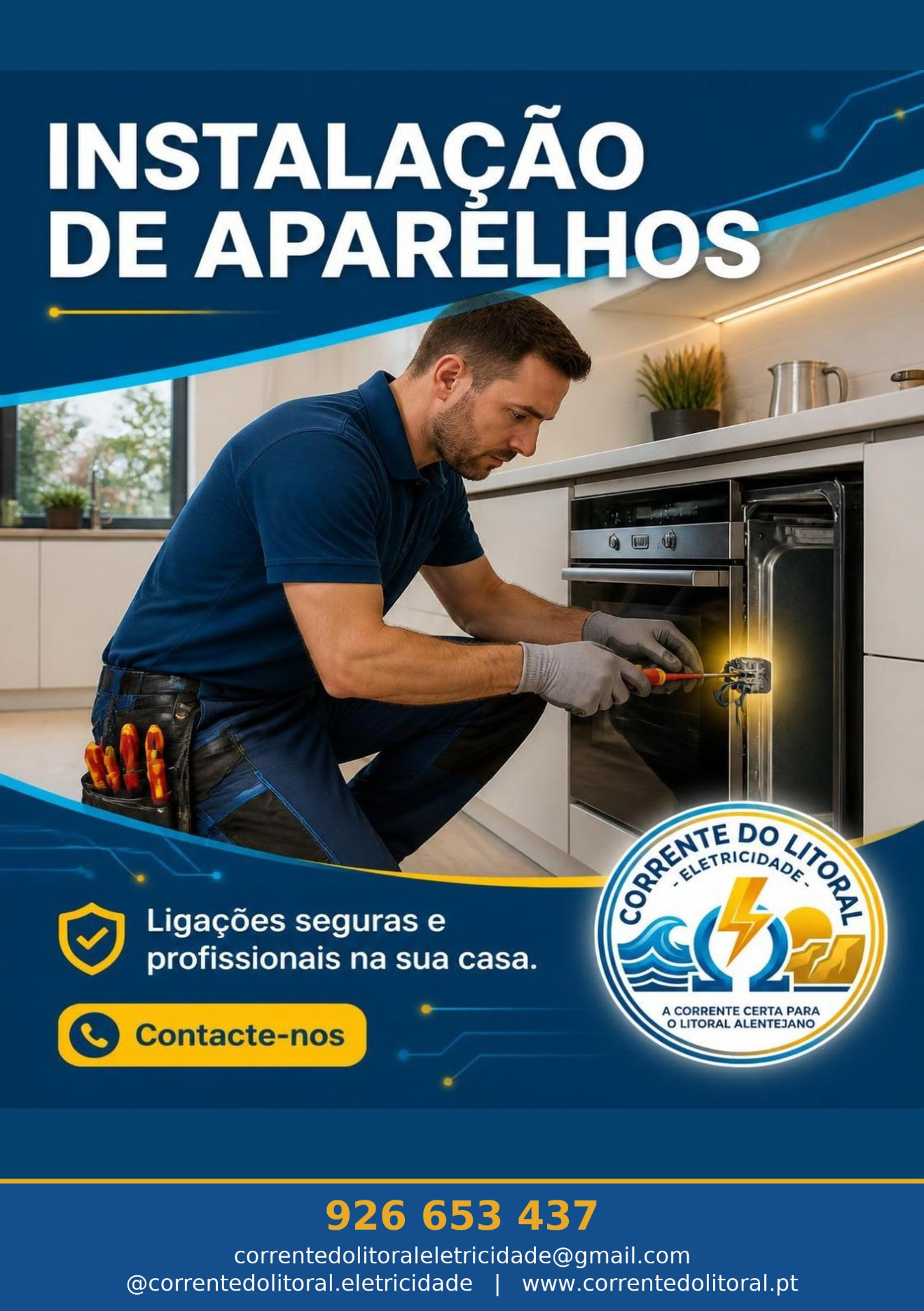Eletricista a ligar um forno numa cozinha